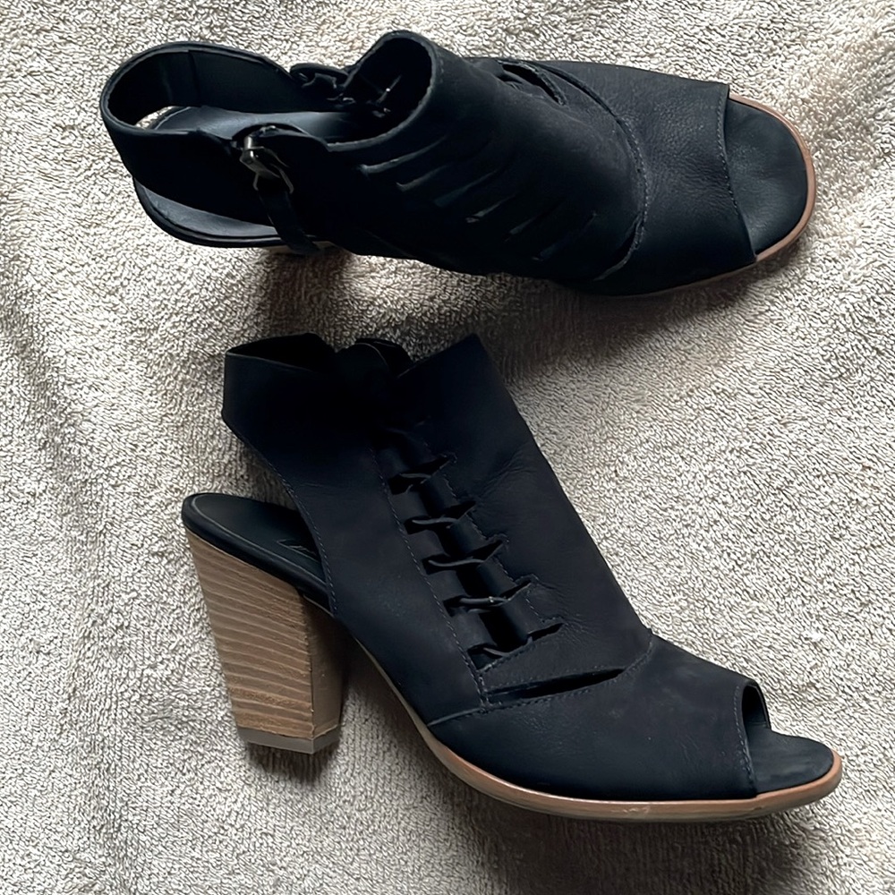 Paul Green Black Peep Toe Heels